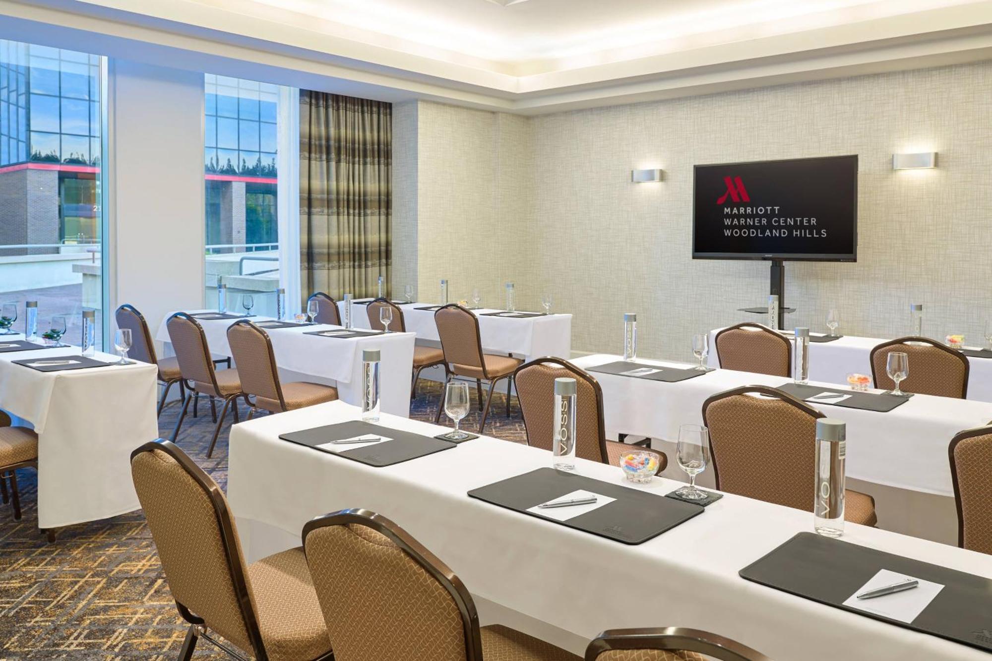 Warner Center Marriott Woodland Hills 3*