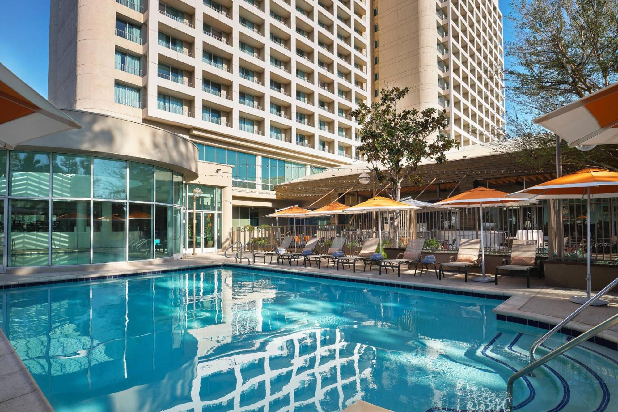 Hotel Warner Center Marriott Woodland Hills 3*