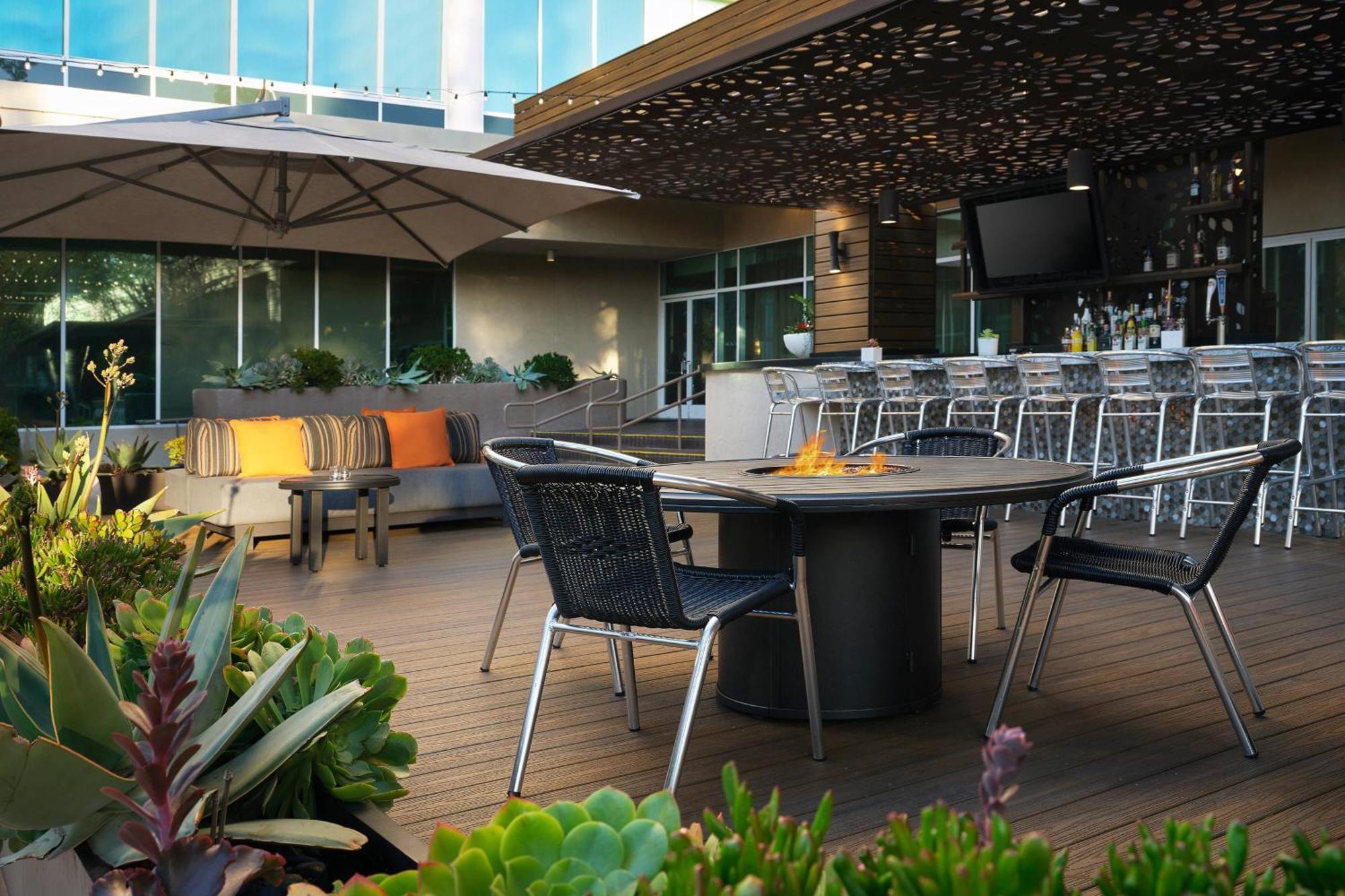Warner Center Marriott Woodland Hills 3* Los Ángeles