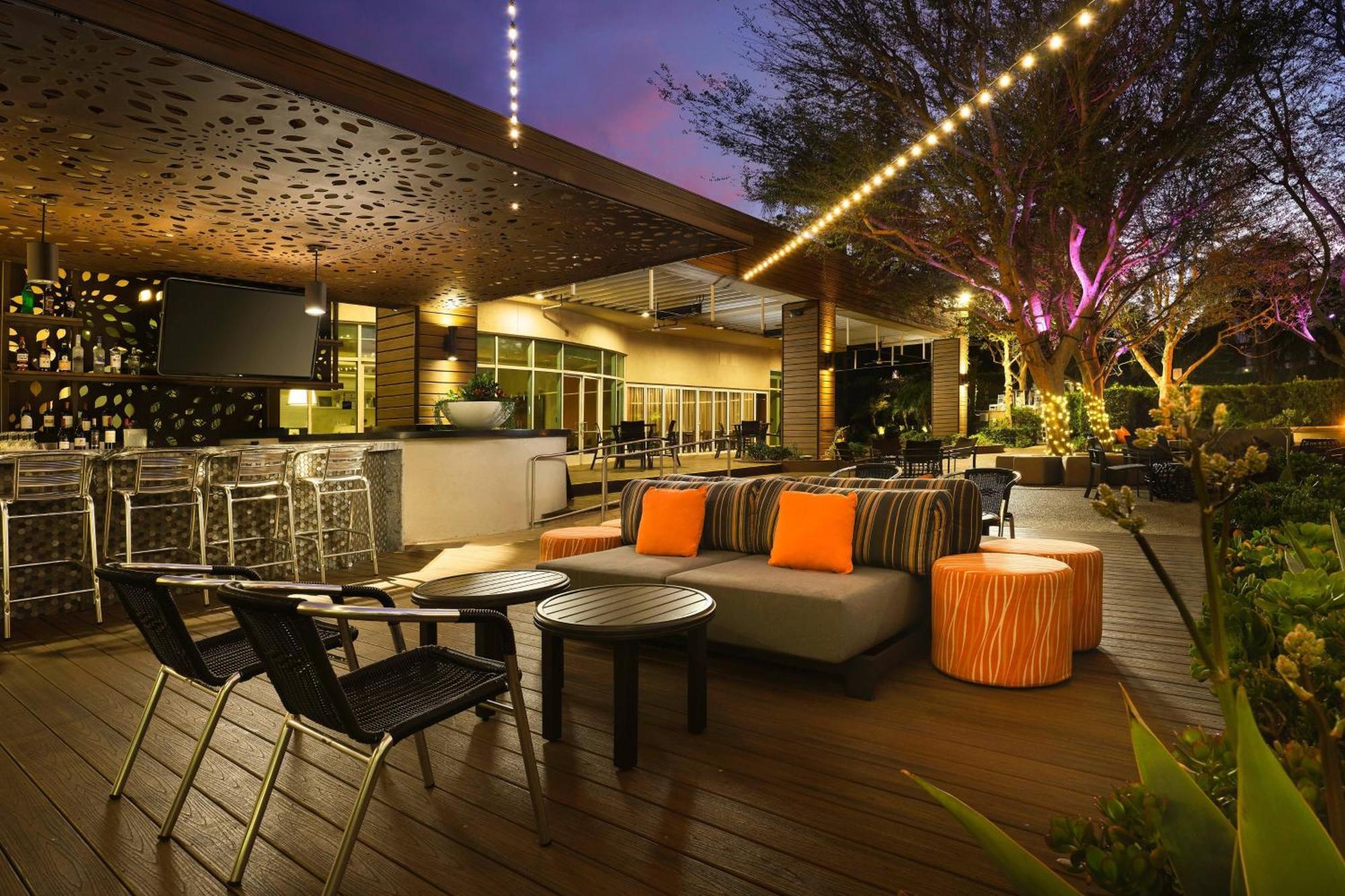 Warner Center Marriott Woodland Hills