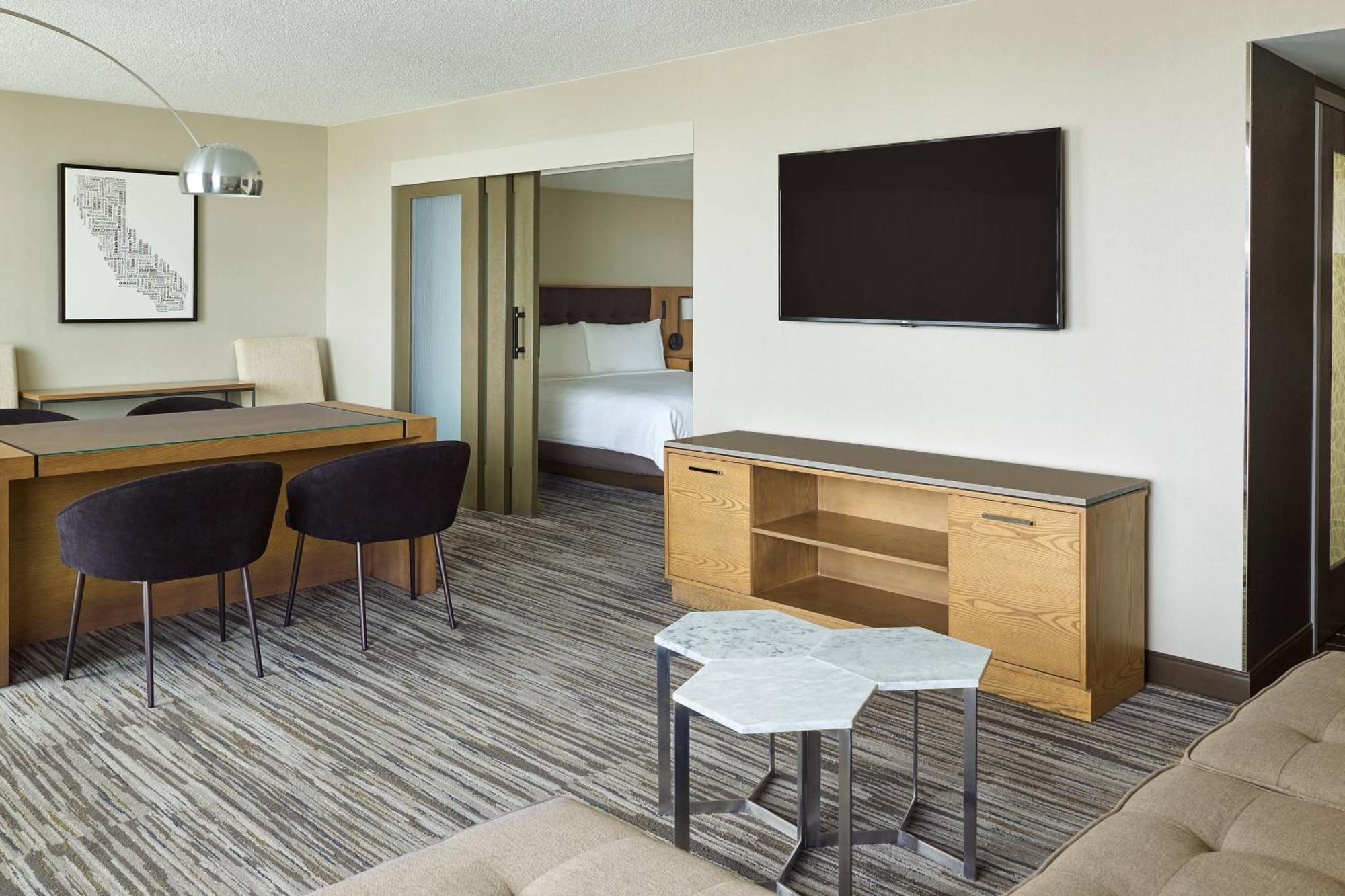 Warner Center Marriott Woodland Hills Hotel